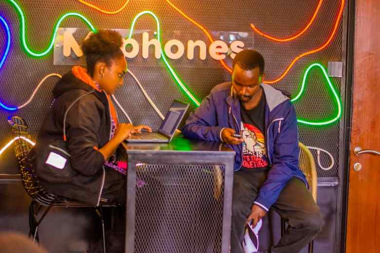 MoPhones offers affordable, high-quality renewed smartphones in Kenya, promoting sustainability through reducing e-waste and flexible payment options.